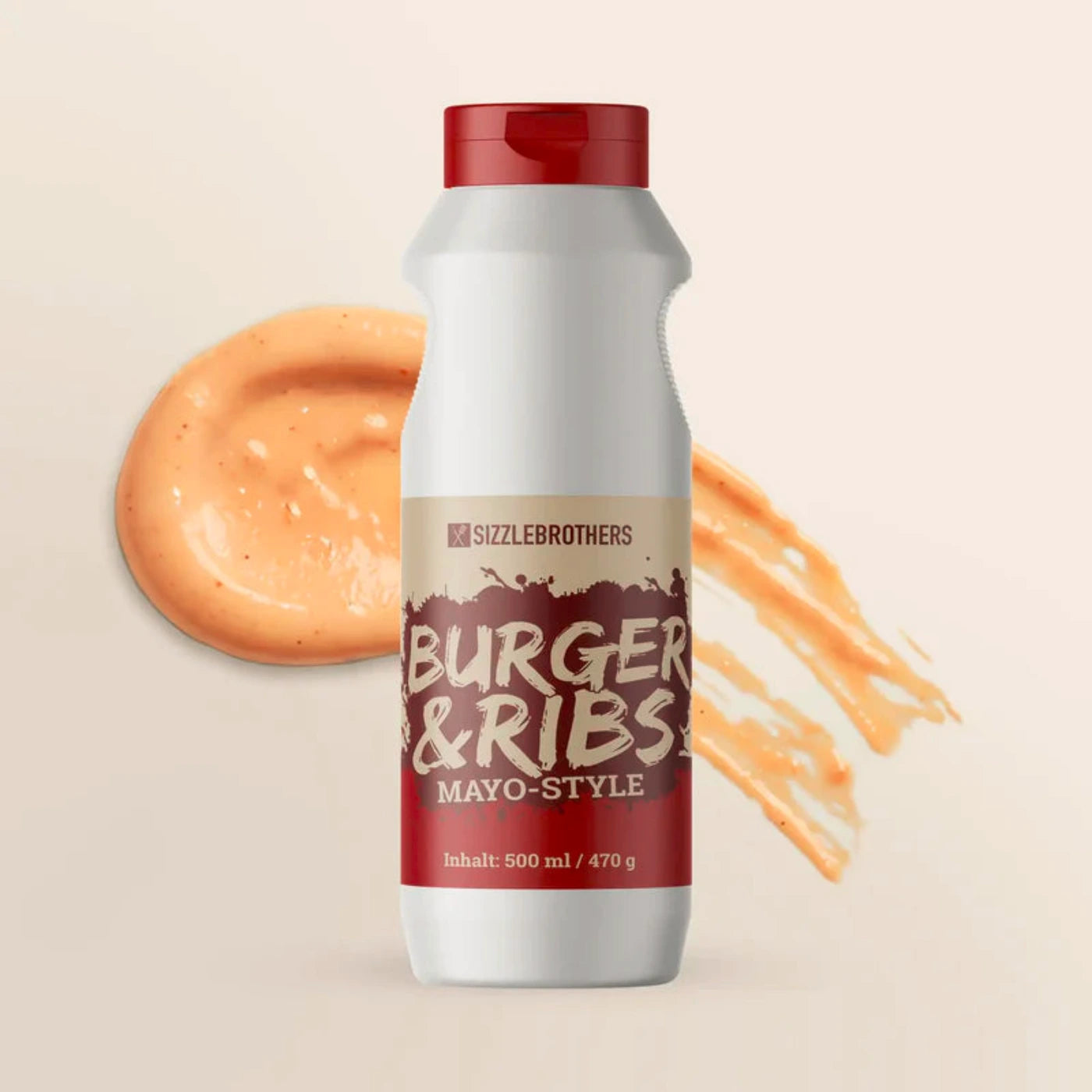 Flasche im Hintergrund ein Klecks Sauce